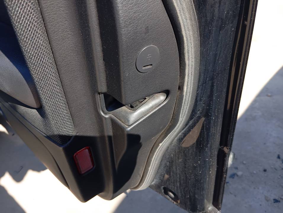 CERRADURA PUERTA DELANTERA DERECHA