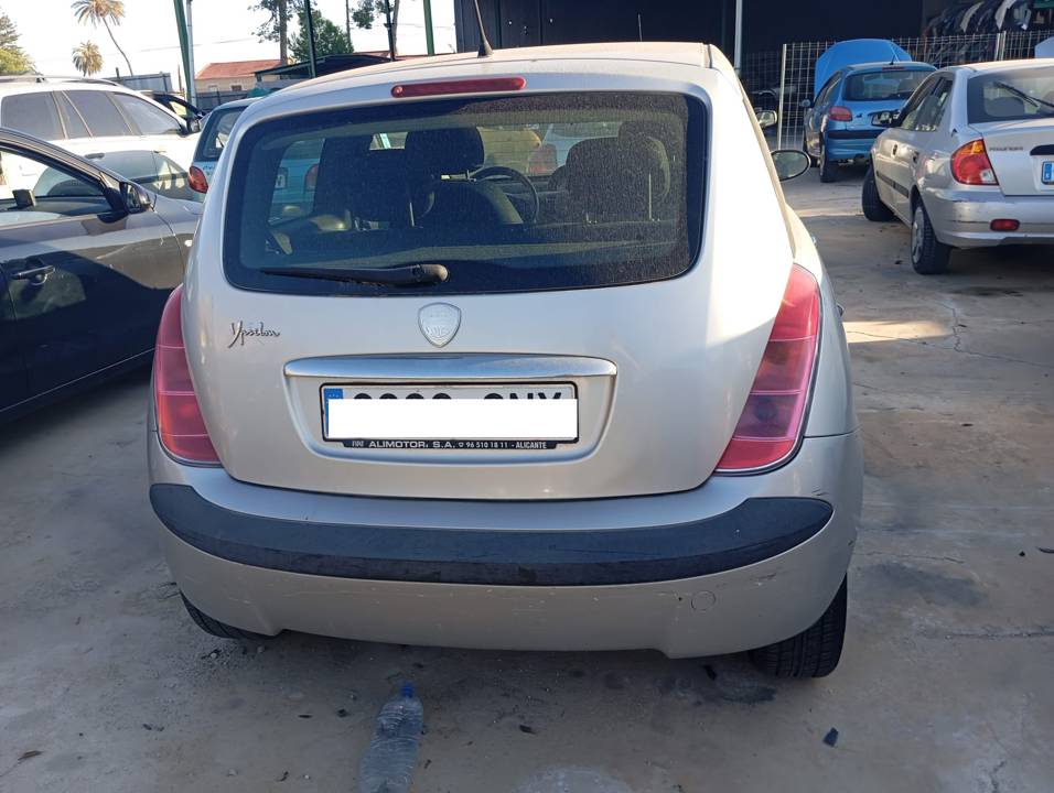 PORTON TRASERO