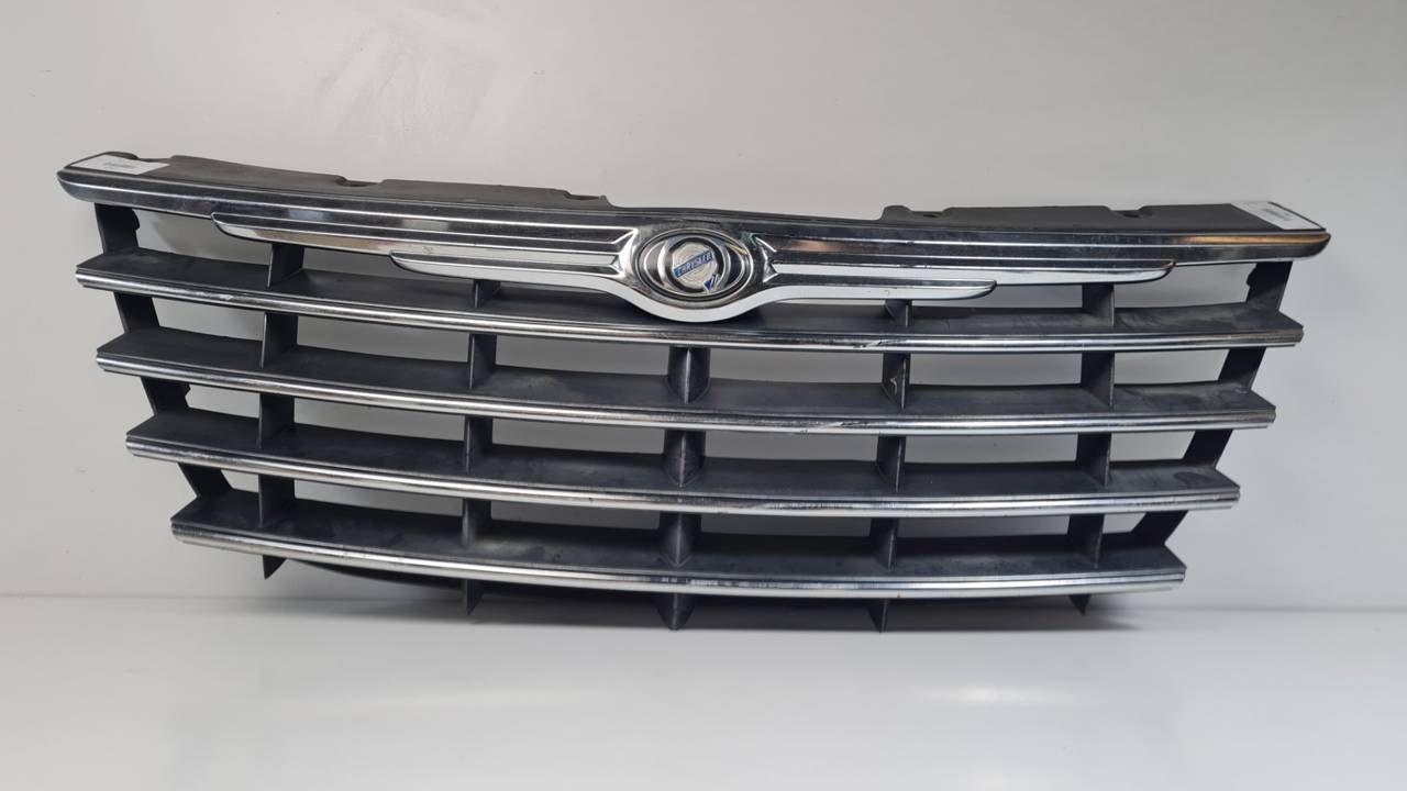 REJILLA DELANTERA 04857802AB CHRYSLER VOYAGER (RG) Autodesguaces Alicante