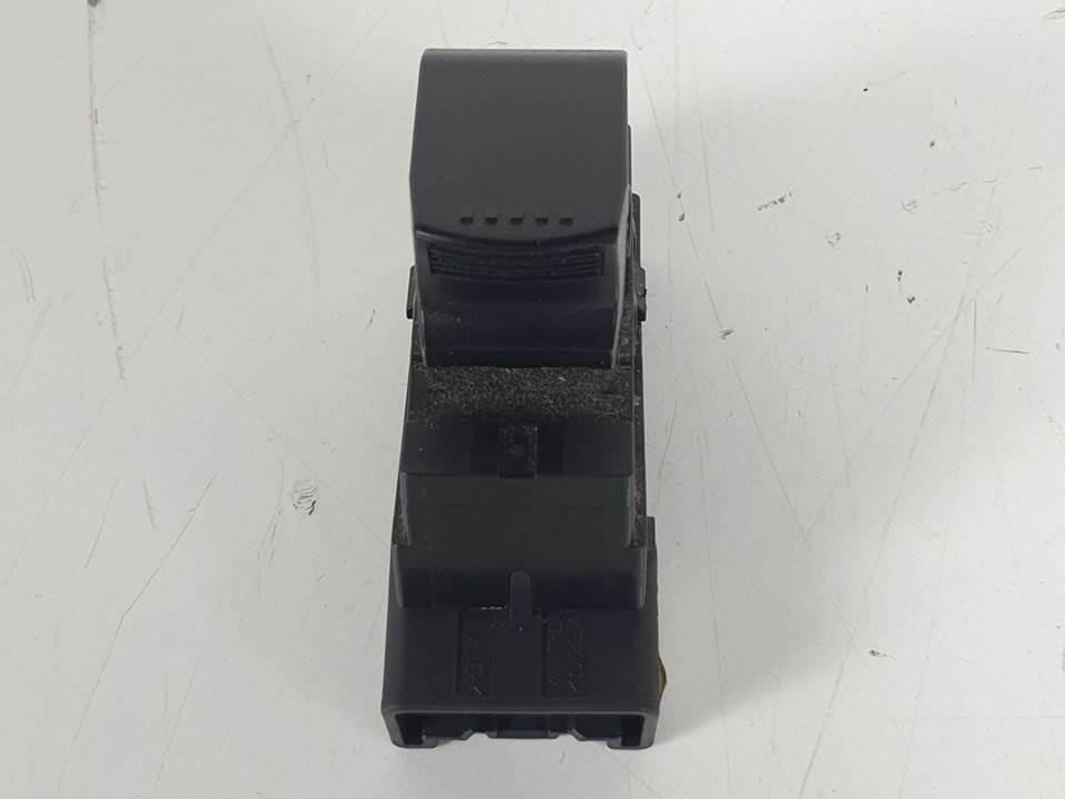 MANDO ELEVALUNAS TRASERO DERECHO - 62J00 - SUZUKI - GRAND VITARA JB (JT)