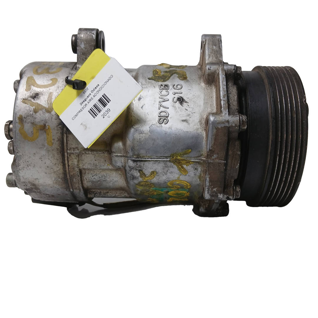 Foto 2 de Compresor Aire Acondicionado Volkswagen Golf IV Berlina (1j1) (1997–2003)