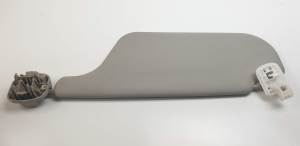 PARASOL DERECHO 8200294234 RENAULT CLIO III Autodesguaces Alicante