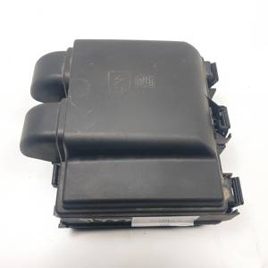 CAJA RELES / FUSIBLES L1TT14D068HAD FORD PUMA Autodesguaces Alicante