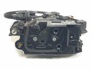 CERRADURA PUERTA TRASERA IZQUIERDA 5K4839015B VOLKSWAGEN GOLF VI (5K1) Autodesguaces Alicante
