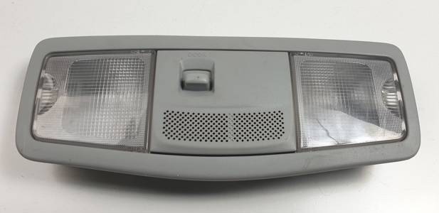 LUZ INTERIOR 8401A009ZZ CITROEN C-CROSSER Autodesguaces Alicante
