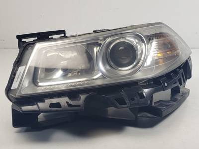 FARO IZQUIERDO 8200412741F RENAULT MEGANE II BERLINA 5P Autodesguaces Alicante