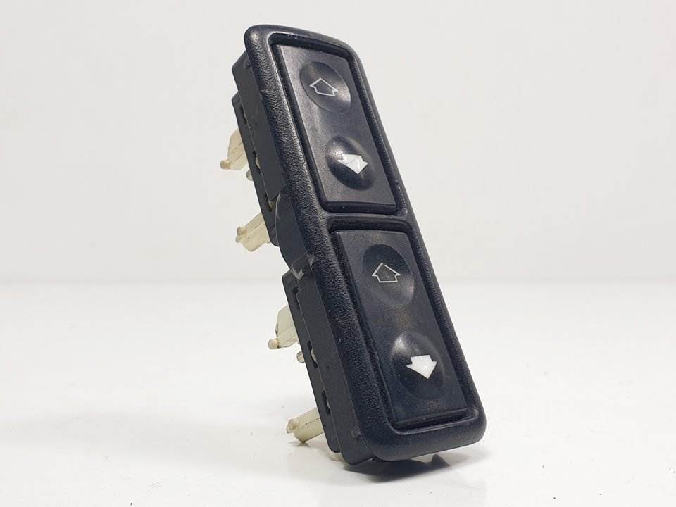 MANDO ELEVALUNAS DELANTERO DERECHO - 1387998 - BMW - SERIE 3 BERLINA (E36)