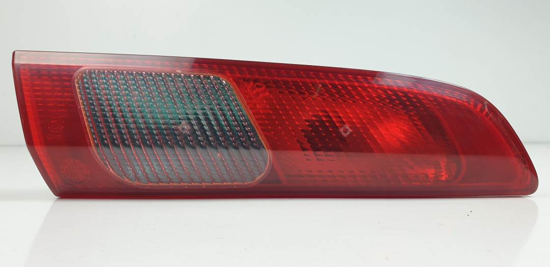 PILOTO TRASERO IZQUIERDO INTERIOR - 60685982 - ALFA ROMEO - 156 SPORTWAGON