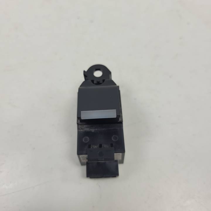 MANDO ELEVALUNAS TRASERO DERECHO FK7214717AB LAND ROVER RANGE ROVER EVOQUE Autodesguaces Alicante