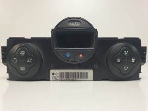 MANDO CLIMATIZADOR 8200344840 RENAULT MEGANE II BERLINA 5P Autodesguaces Alicante