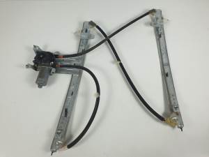ELEVALUNAS DELANTERO DERECHO 0130821900 CITROEN XSARA PICASSO Autodesguaces Alicante