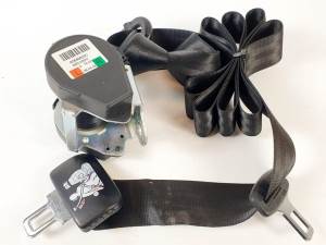 CINTURON SEGURIDAD TRASERO IZQUIERDO 606898300 AUDI Q7 (4L) Autodesguaces Alicante