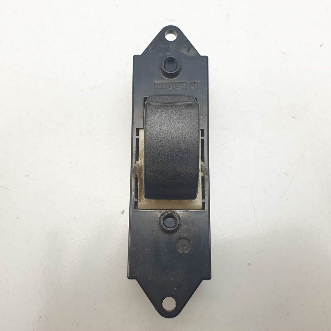 MANDO ELEVALUNAS TRASERO DERECHO - MR587944 - MITSUBISHI - ASX (GA0W)