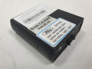 CENTRALITA ABS 3S5T19G535AB FORD STREETKA (CCS) Autodesguaces Alicante
