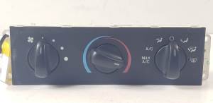 MANDO CALEFACCION / AIRE ACONDICIONADO FORD MUSTANG (SN95) Autodesguaces Alicante