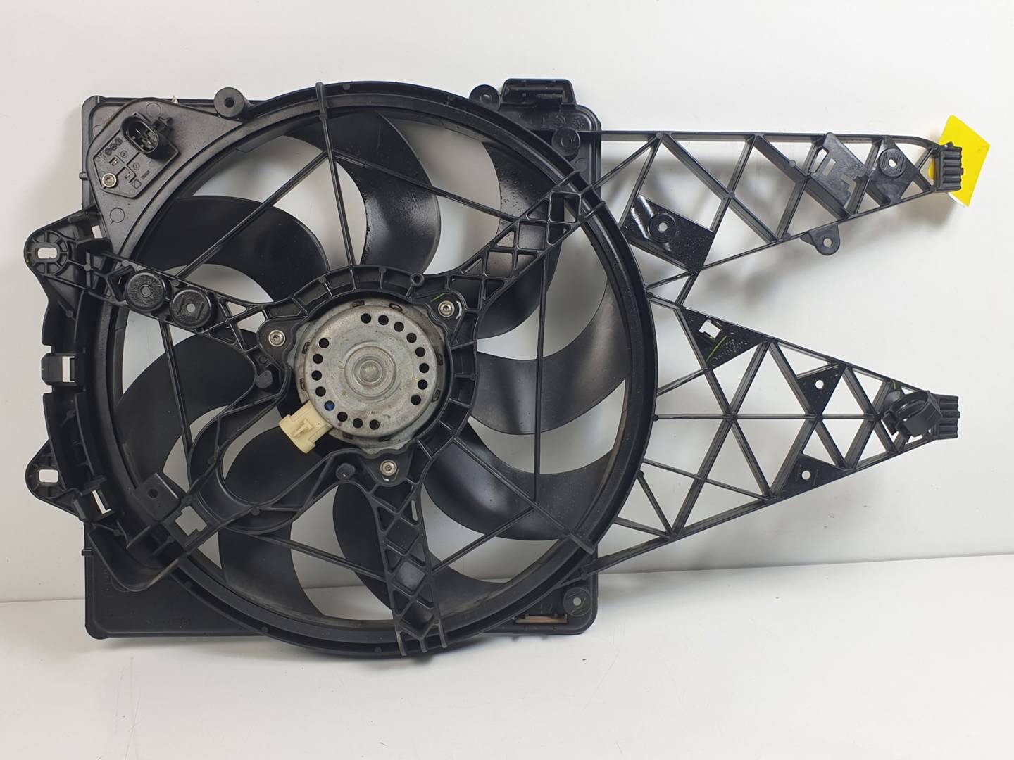 Ventilateur de radiateur - 8E4200000 - OPEL - COMBO