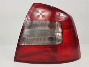 PILOTO TRASERO DERECHO 1Z5945096B SKODA OCTAVIA BERLINA (1Z3) Autodesguaces Alicante