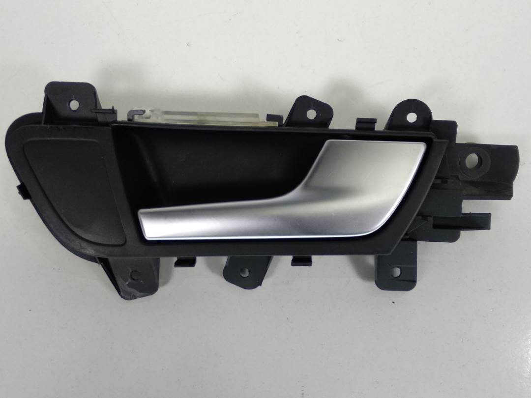 MANETA INTERIOR DELANTERA DERECHA - 8K0837020 - AUDI - A4 BER. (B8)