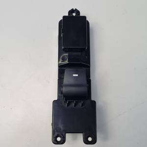 MANDO ELEVALUNAS TRASERO DERECHO 93580D3131 HYUNDAI TUCSON Autodesguaces Alicante