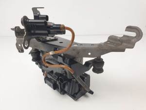 BOMBA SUSPENSION A2133200004 MERCEDES CLASE E LIM. (W213) Autodesguaces Alicante