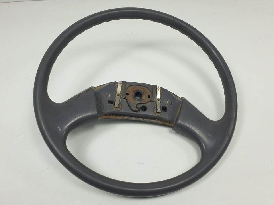 VOLANTE - NISSAN - CABSTAR 01.04 ->