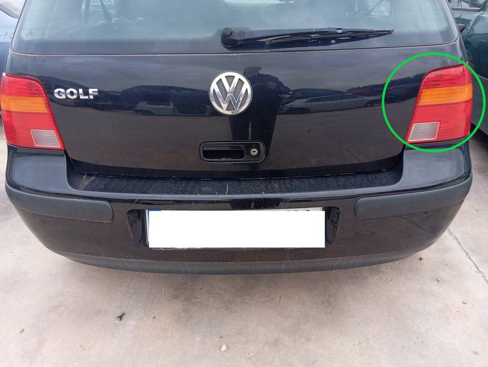 PILOTO TRASERO DERECHO