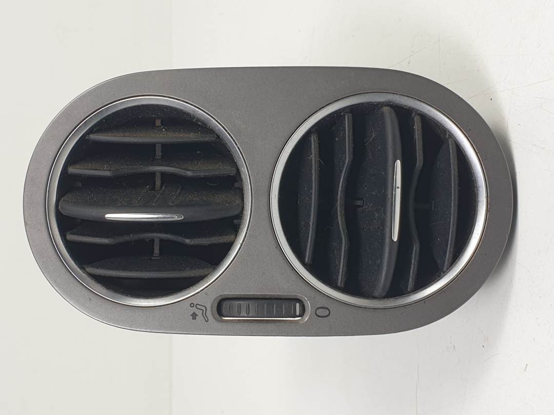 Grille d’aération - 5M0819710 - VOLKSWAGEN - TIGUAN (5N1)