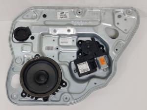 ELEVALUNAS TRASERO DERECHO 8679083 VOLVO V50 FAMILIAR Autodesguaces Alicante
