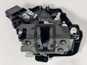 CERRADURA PUERTA TRASERA DERECHA 4M5AA26412BE FORD FOCUS TURNIER (CB4) Autodesguaces Alicante