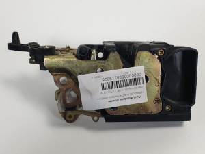 CERRADURA PUERTA TRASERA DERECHA DAEWOO KALOS Autodesguaces Alicante