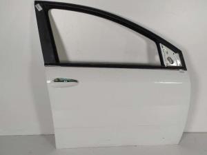 PUERTA DELANTERA DERECHA FIAT CROMA (194) Autodesguaces Alicante