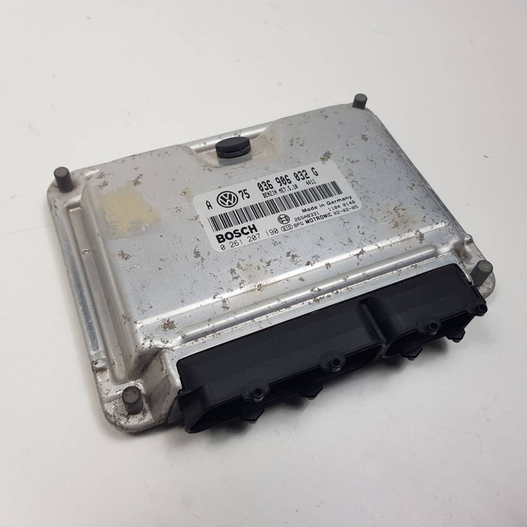 Calculateur moteur - 0261207190 - VOLKSWAGEN - GOLF IV BERLINA (1J1)