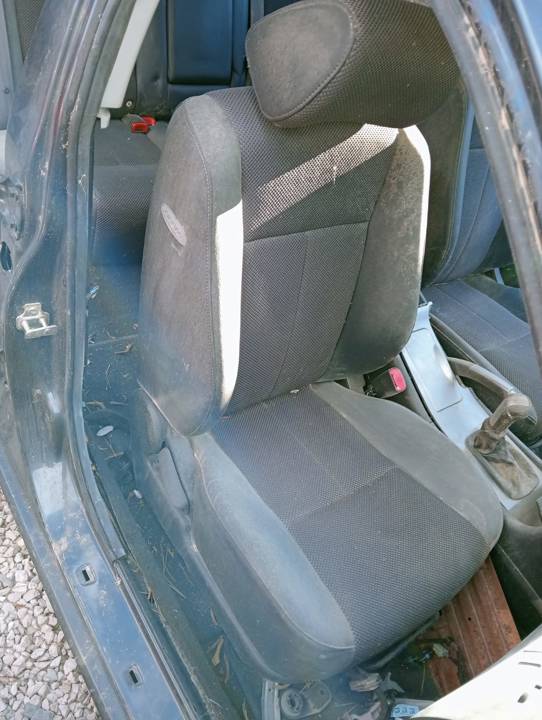 ASIENTO DELANTERO DERECHO