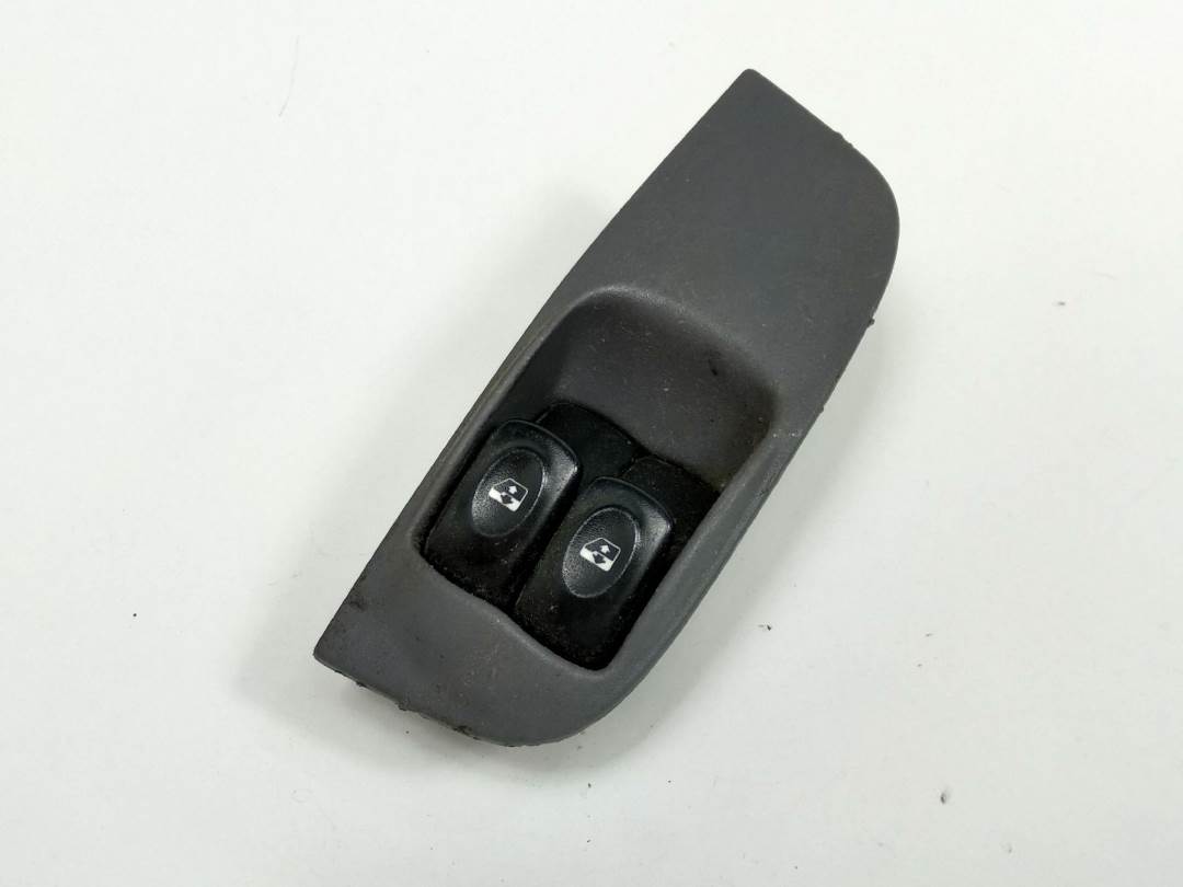 MANDO ELEVALUNAS DELANTERO IZQUIERDO - 7700429069 - RENAULT - MEGANE I FASE 2 BERLINA (BA0)