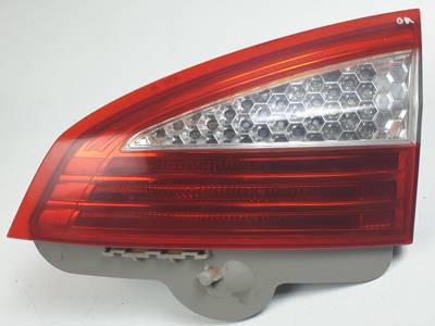 PILOTO TRASERO DERECHO INTERIOR 7S7113A602B FORD MONDEO SPORTBREAK (CA2) Autodesguaces Alicante