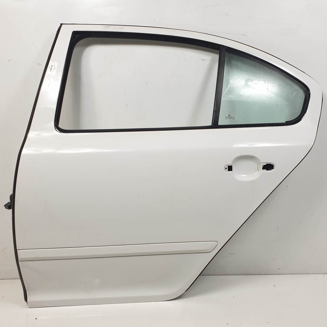 PUERTA TRASERA IZQUIERDA - SKODA - OCTAVIA BERLINA (1Z3)
