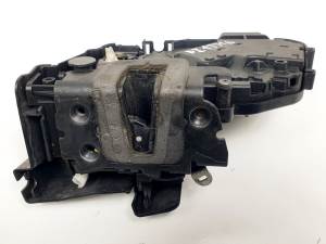 CERRADURA PUERTA DELANTERA IZQUIERDA FQJ000430 LAND ROVER RANGE ROVER SPORT (L320) Autodesguaces Alicante
