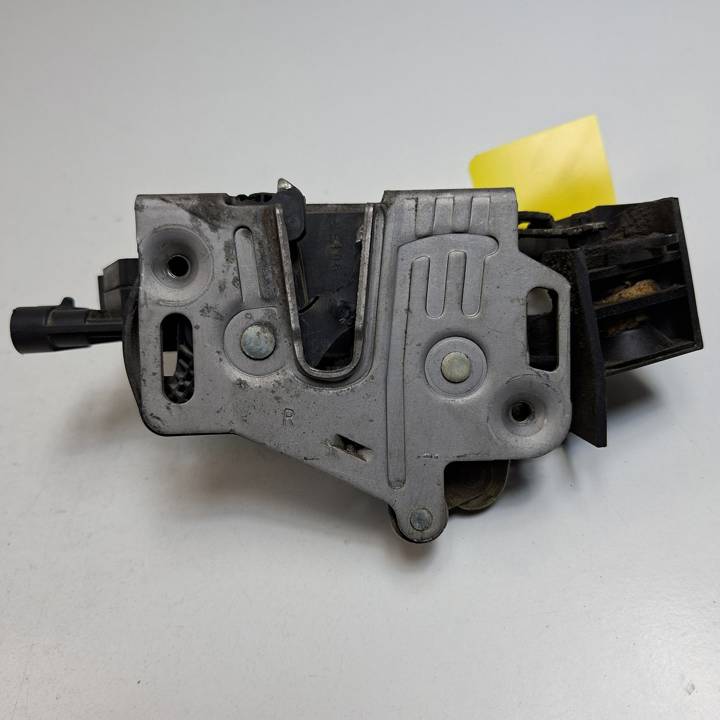 CERRADURA PUERTA TRASERA DERECHA A1637302635 MERCEDES CLASE M (W163) Autodesguaces Alicante