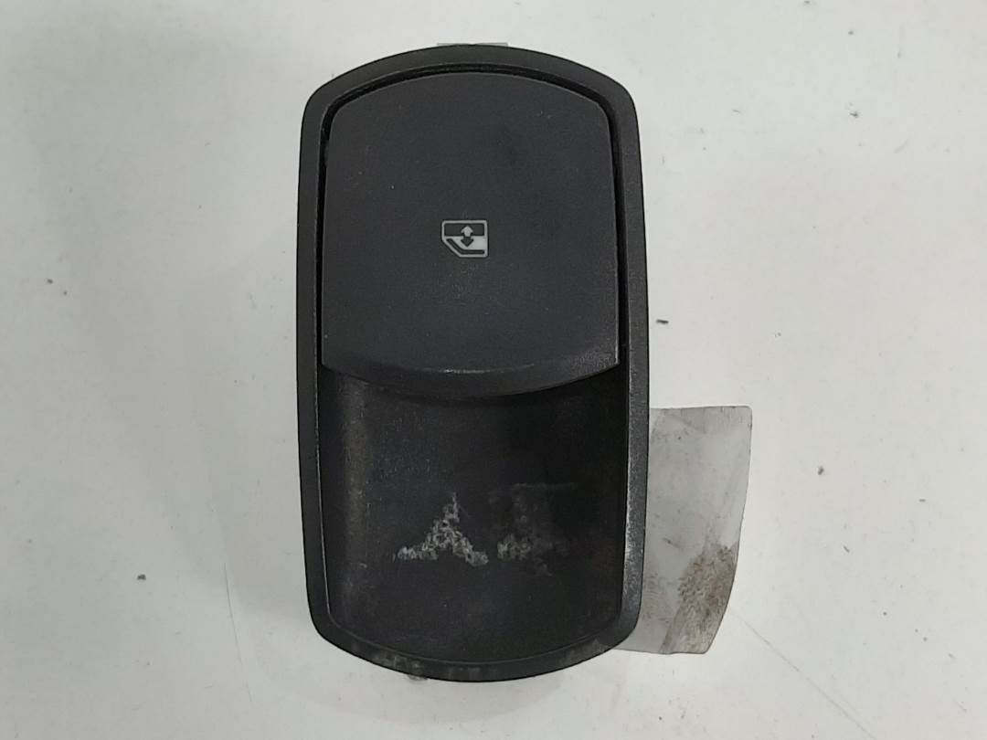 MANDO ELEVALUNAS DELANTERO DERECHO - OPEL - CORSA D