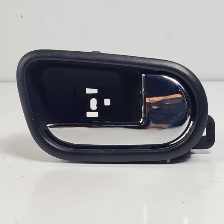 MANETA INTERIOR DELANTERA DERECHA E4B5A22600ADW FORD KA+ (CDU) Autodesguaces Alicante