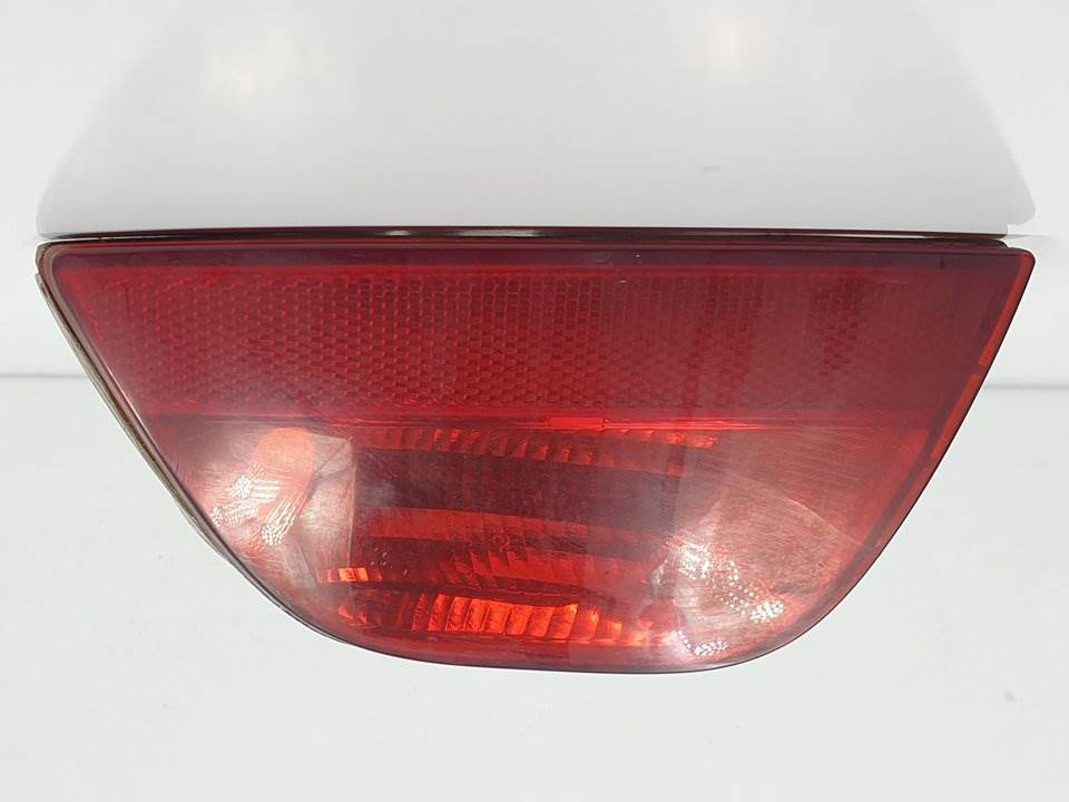 FARO ANTINIEBLA TRASERO IZQUIERDO - 1M5115K273A - FORD - FOCUS BERLINA (CAK)