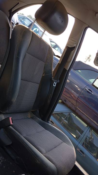 ASIENTO DELANTERO IZQUIERDO