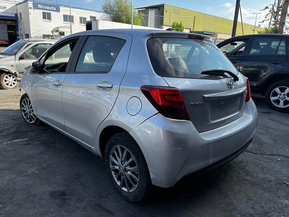 TOYOTA YARIS (2014 - 2017)