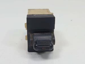 MANDO ELEVALUNAS DELANTERO DERECHO 56010695 JEEP CHEROKEE (KJ) Autodesguaces Alicante
