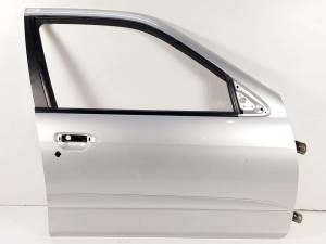 PUERTA DELANTERA DERECHA NISSAN PRIMERA BERLINA (P11) Autodesguaces Alicante