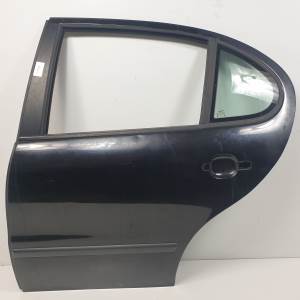 PUERTA TRASERA IZQUIERDA SEAT LEON (1M1) Autodesguaces Alicante