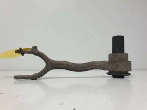 BRAZO SUSPENSION INFERIOR TRASERO DERECHO JAGUAR XE Autodesguaces Alicante