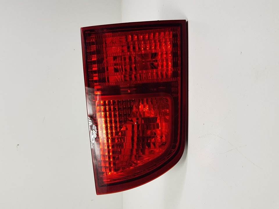 PILOTO TRASERO IZQUIERDO INTERIOR - 83603092 - SSANGYONG - KYRON