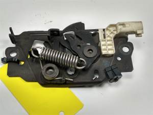 CERRADURA CAPOT FORD FOCUS LIM. (CB8) Autodesguaces Alicante