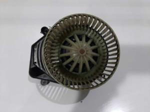 VENTILADOR CALEFACCION 8D1820021 VOLKSWAGEN PASSAT VARIANT (3B5) Autodesguaces Alicante